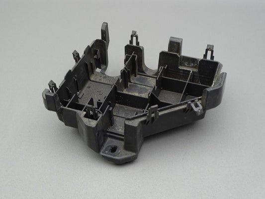 Halterung Sicherungskasten 15239988 07-13 Cadillac CTS 3.6L V6 LY7 229KW 311PS Bild 1