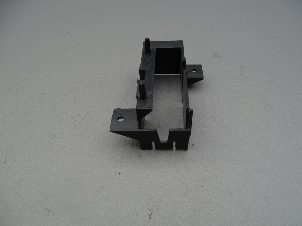 Hummer H2 Schalter Halterung 15192439 Bild 3
