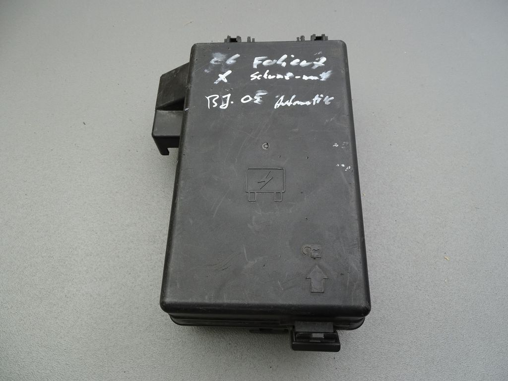 Sicherungskasten Vorne 10355736 Corvette C6 2005-2013 Bild 1